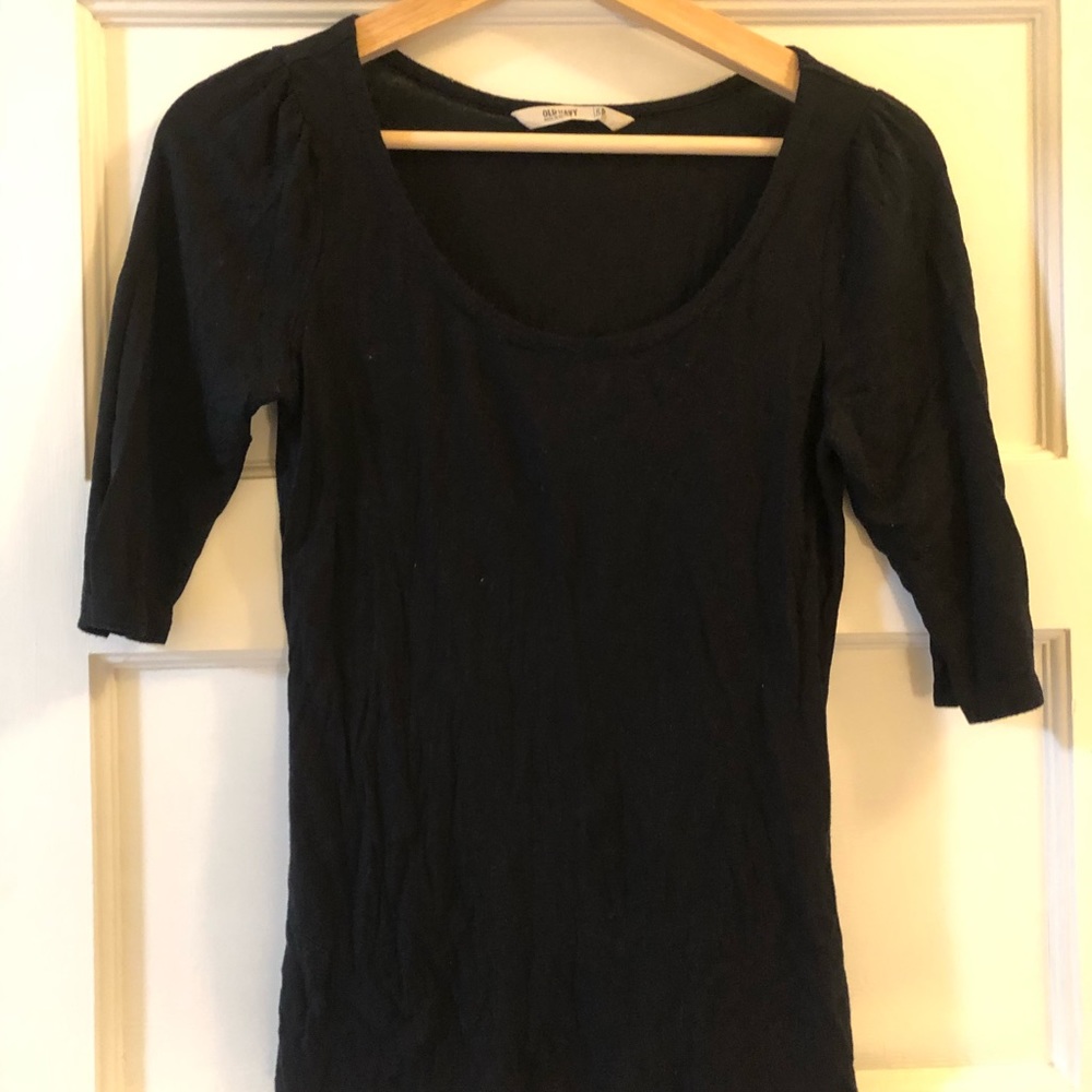 Black quarter sleeve shirt scoop neck